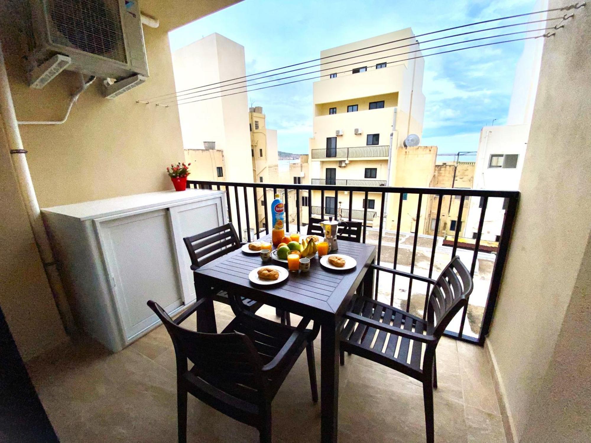 Sea Bliss Apartments With Terrace Just Off Seafront In St Paul'S Bay - By Getawaysmalta St. Paul's Bay Exterior foto